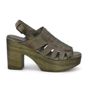 A women's sandal with a wooden platform and a wooden heel, the Bed Stu Fontella.
